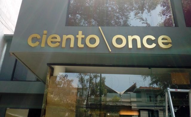 Letras Armadas en Laton lijado y barnizado